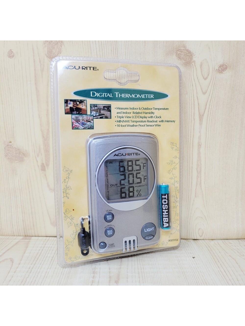 Acurite Indoor Outdoor Digital Thermometer W/ 3 View LCD Display Clock 00891W